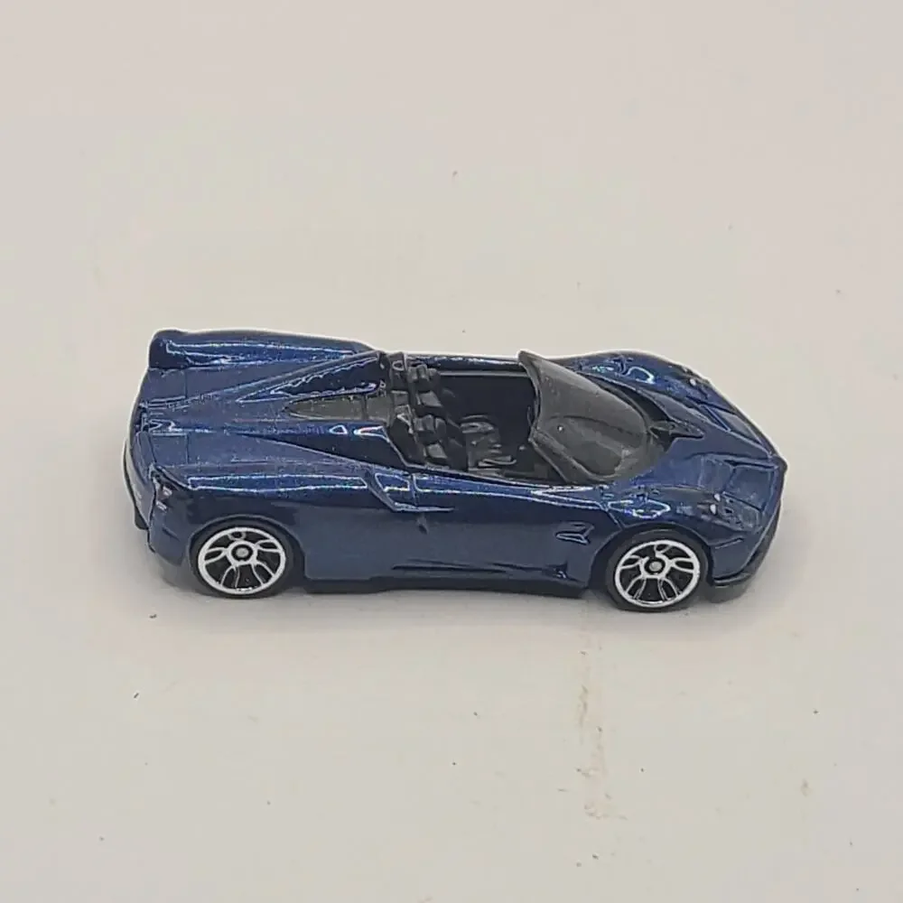 Hot Wheels ‘17 Pagani Huayra Roadster #290 HW '17 Exotics 4/10 Blue Loose